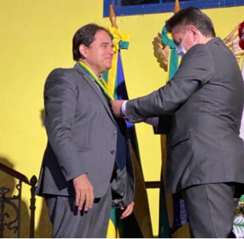 Marcelo Baiocchi é condecorado com a mais alta honraria de Pirenópolis