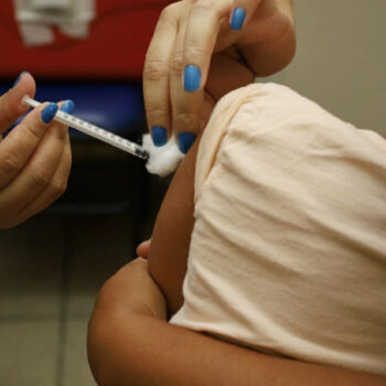 Covid-19: Rogério Cruz destaca qualidade das campanhas de imunização 