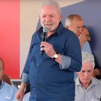 "Brasil não está condenado a escolher entre Lula e Bolsonaro" 