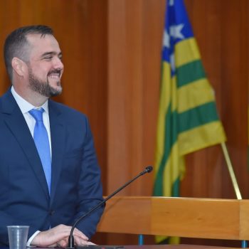"Vamos abrir o Palácio para todos os líderes", diz Mendanha aos vereadores de Goiânia 
