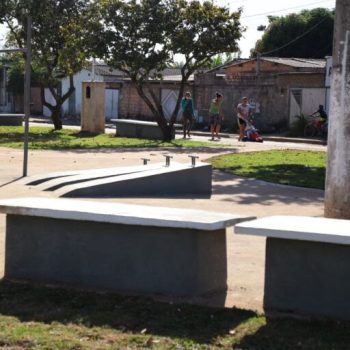 Projeto de embelezamento da cidade constrói cinco praças em Aparecida