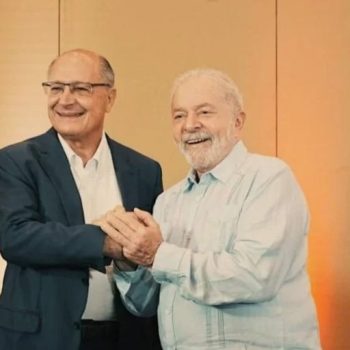 Lula muda história e diz que Alckmin foi contra impeachment de Dilma