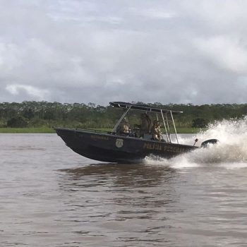 Buscas por desaparecidos prosseguem no Amazonas